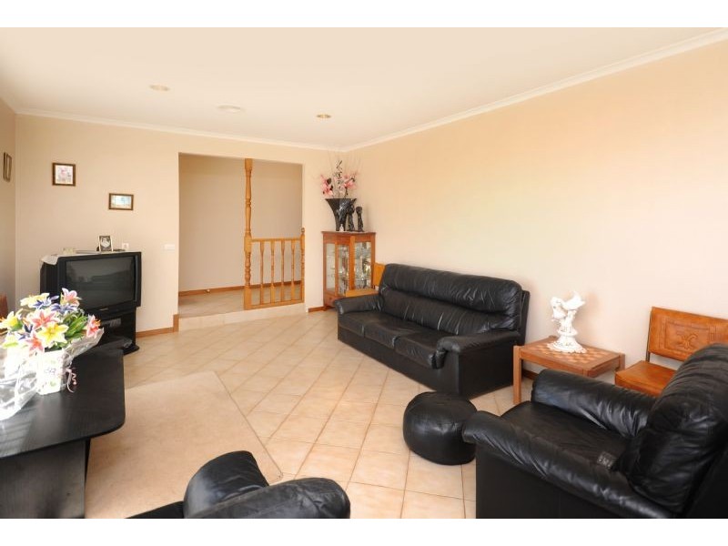 13 Grimmer Street, Portarlington VIC 3223