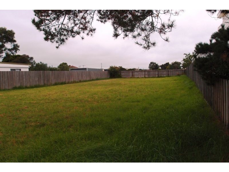 29 Grassy Point Road, Indented Head VIC 3223
