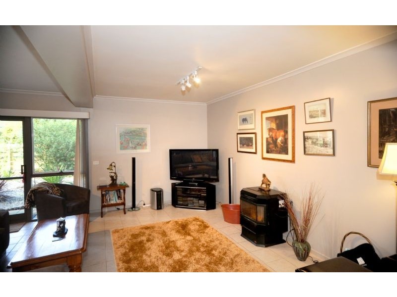 5 Ward Street, St Leonards VIC 3223