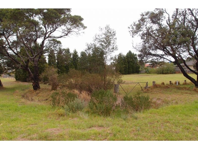 92 Willis St (cnr Gellibrand St), Portarlington VIC 3223