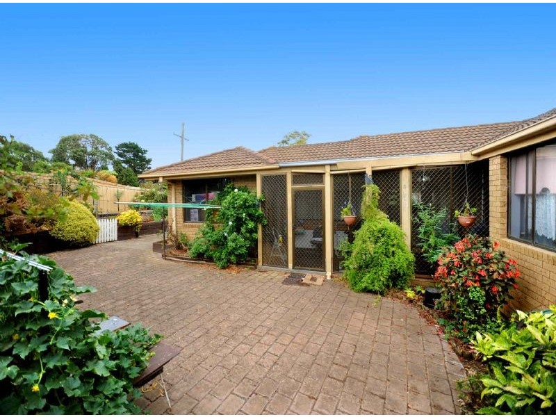 2 San Fernando Avenue, Portarlington VIC 3223