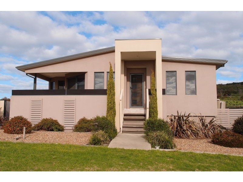 35 Golden Grove, Portarlington VIC 3223