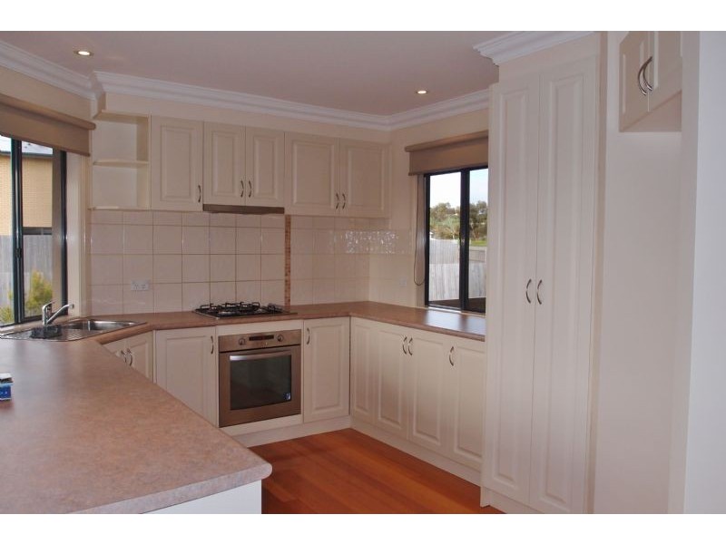 35 Golden Grove, Portarlington VIC 3223