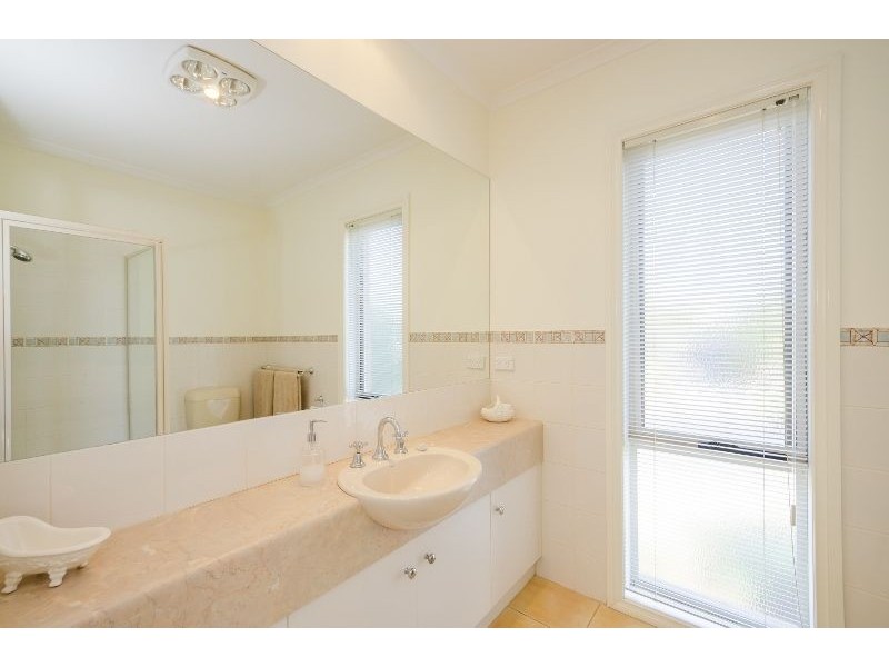 12 Sherwood Crs, Portarlington VIC 3223