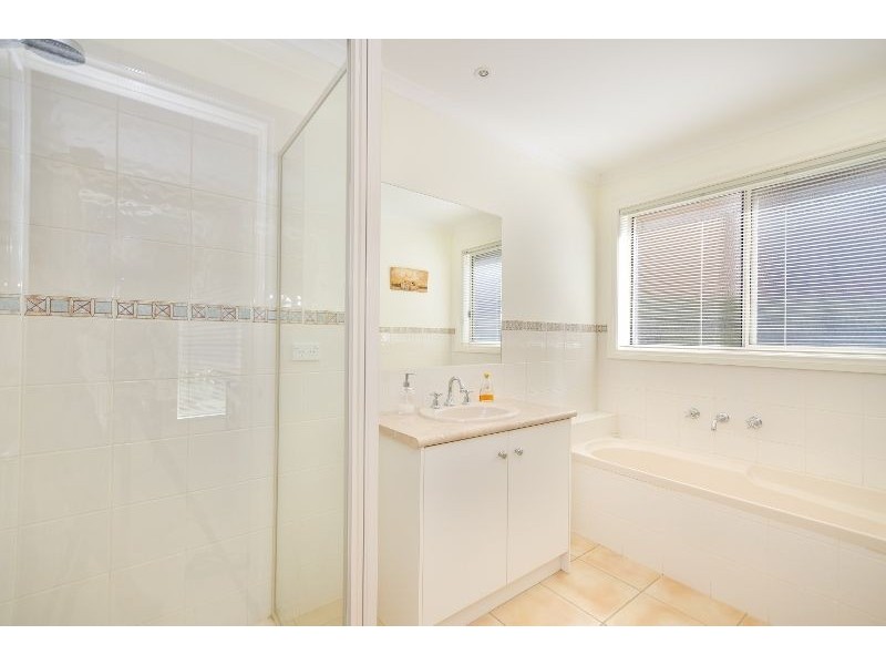 12 Sherwood Crs, Portarlington VIC 3223
