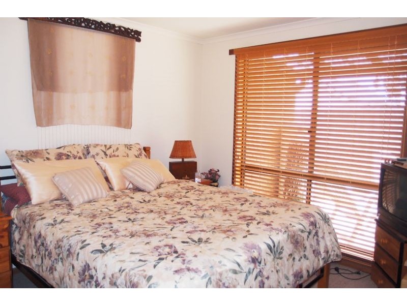 2/66  Willis Street, Portarlington VIC 3223