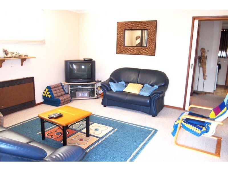 2/66  Willis Street, Portarlington VIC 3223