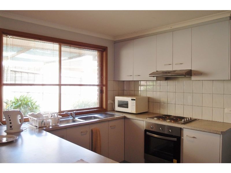 2/10 Geelong Road, Portarlington VIC 3223