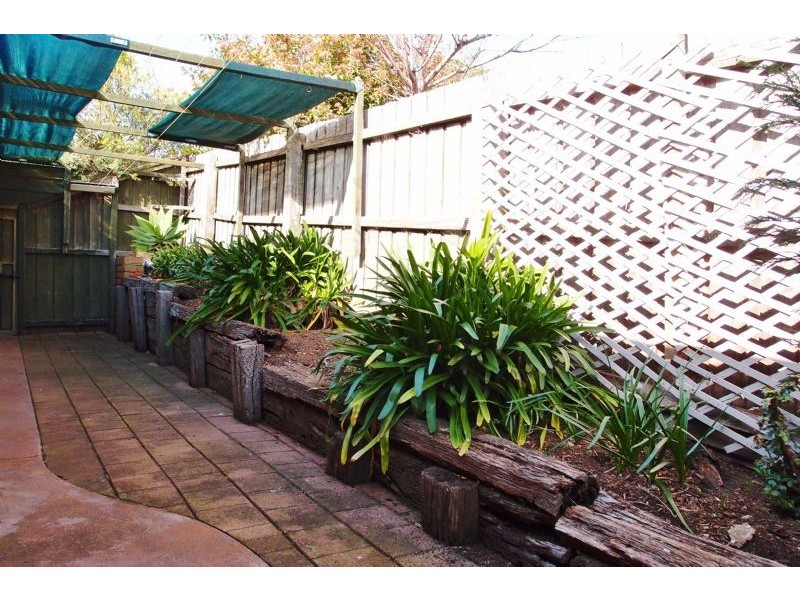 2/10 Geelong Road, Portarlington VIC 3223