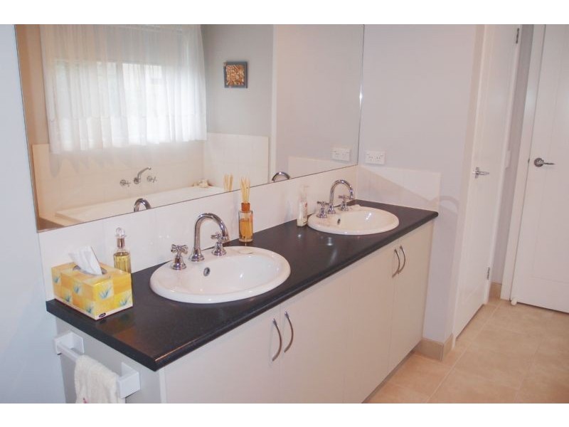 2/82 Payne Street, Portarlington VIC 3223