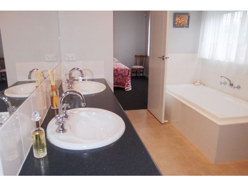 2/82 Payne Street, Portarlington VIC 3223