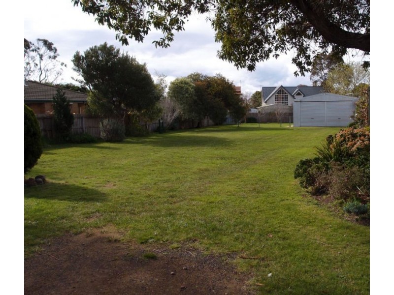 12 Margaret Street, St Leonards VIC 3223