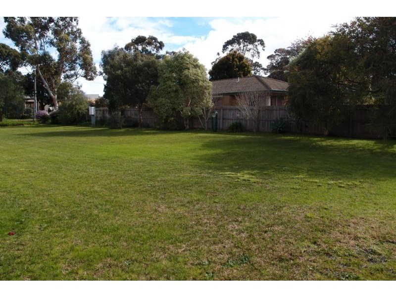 12 Margaret Street, St Leonards VIC 3223