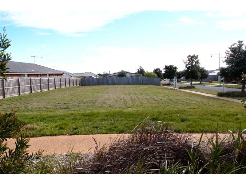 30 Seachange Way, St Leonards VIC 3223