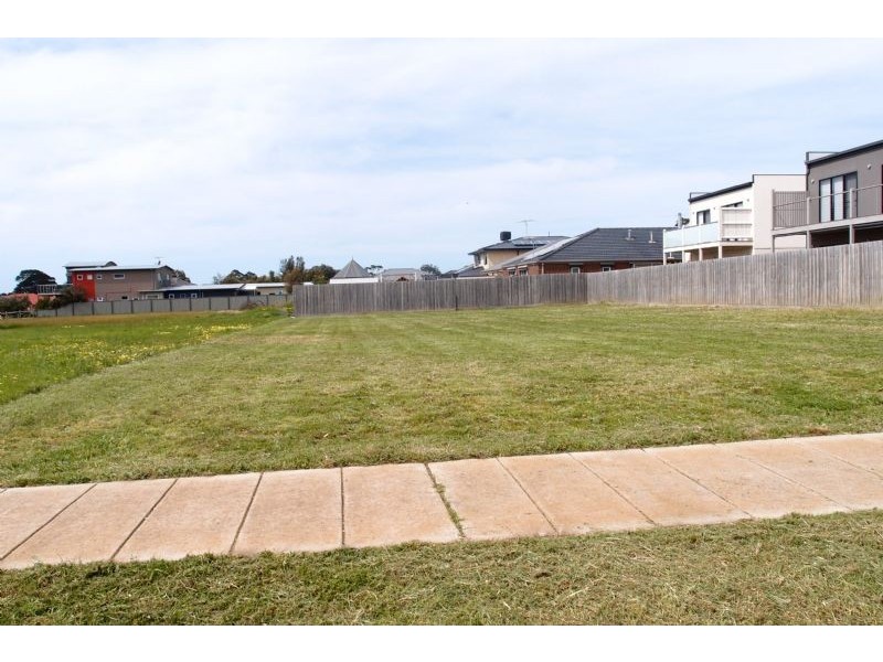 53 Seachange Way, St Leonards VIC 3223