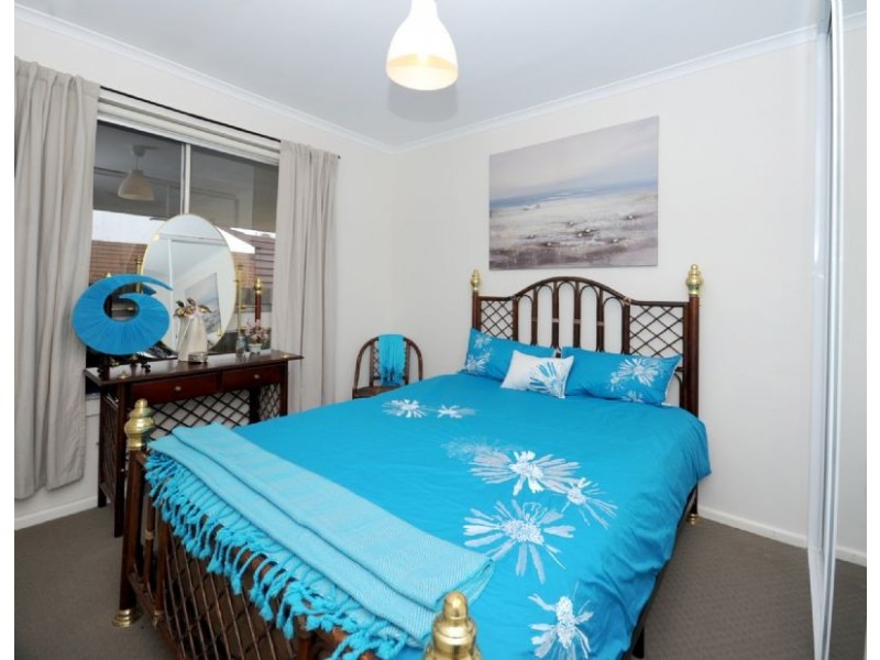 41 Mouchemore Avenue, St Leonards VIC 3223