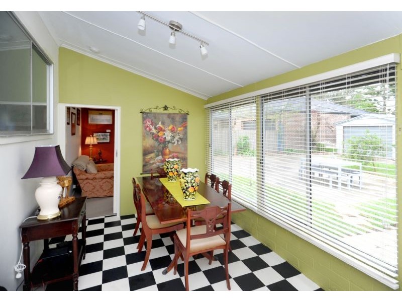 41 Mouchemore Avenue, St Leonards VIC 3223