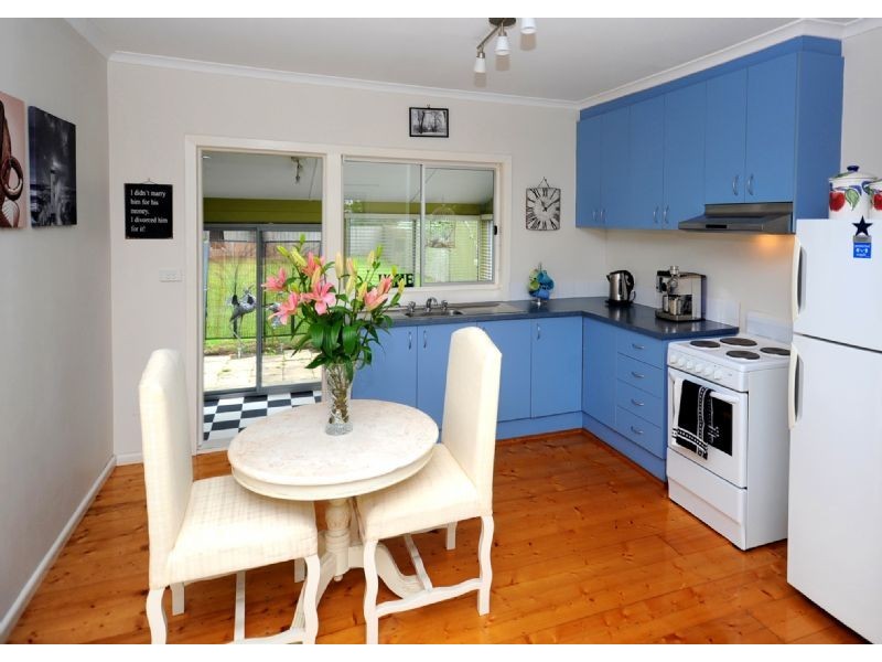 41 Mouchemore Avenue, St Leonards VIC 3223