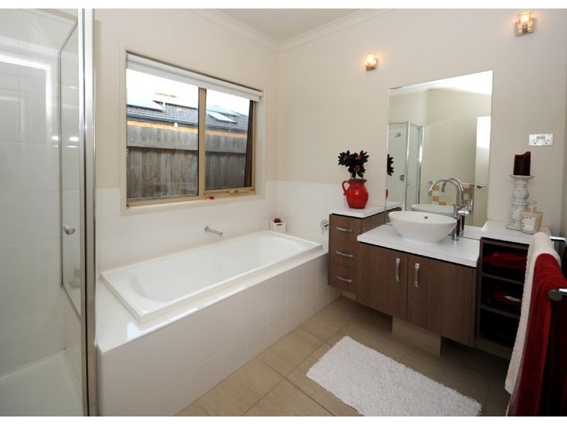 63 Batman Street, Portarlington VIC 3223