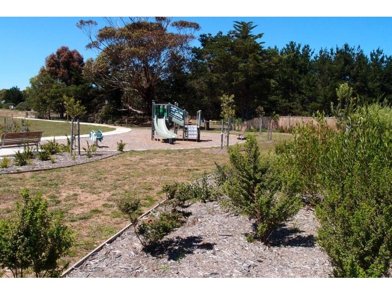 3 Half Moon Crescent, Indented Head VIC 3223