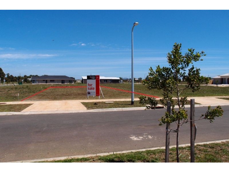 3 Half Moon Crescent, Indented Head VIC 3223