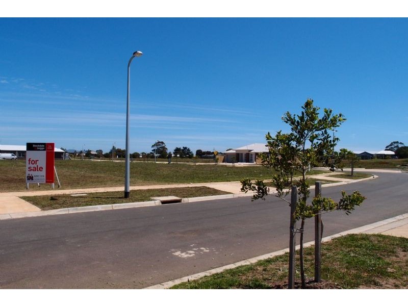 3 Half Moon Crescent, Indented Head VIC 3223