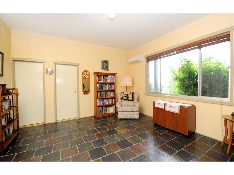 11 Rhonda Avenue, St Leonards VIC 3223