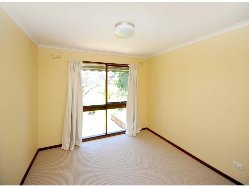 19 St Leonards Parade, St Leonards VIC 3223