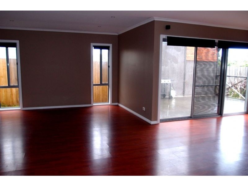 16 Turnberry Close, St Leonards VIC 3223