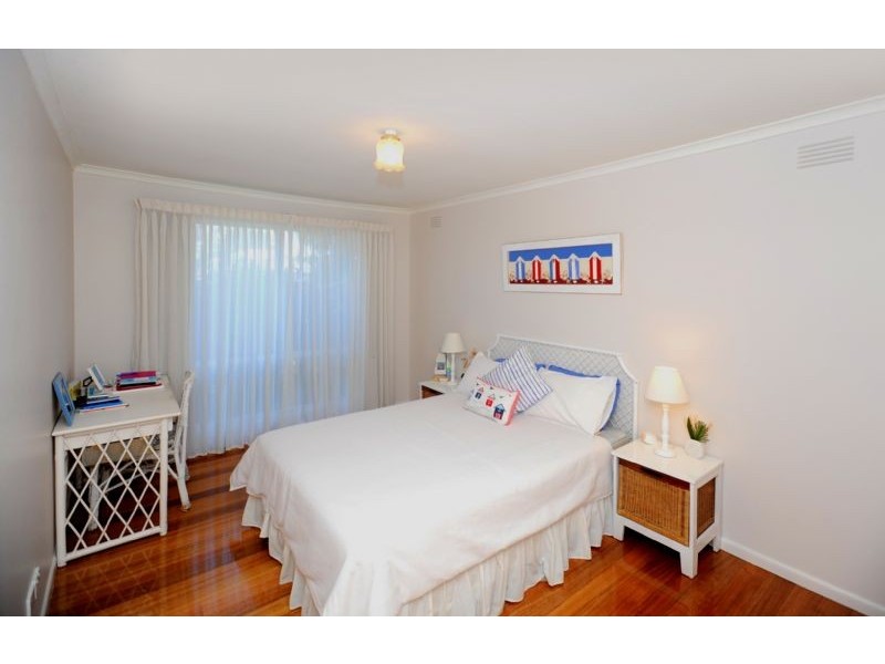 29 St Leonards Parade, St Leonards VIC 3223