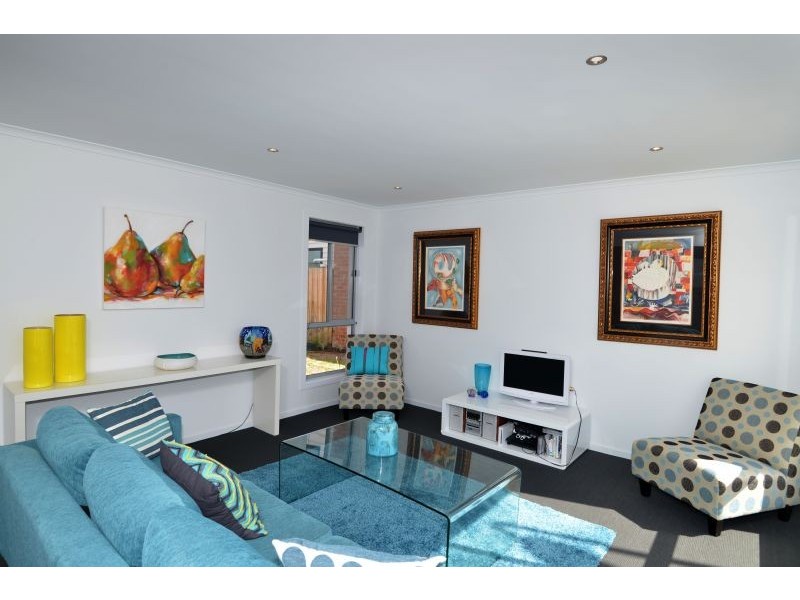 11 Ocean Mist Court, St Leonards VIC 3223