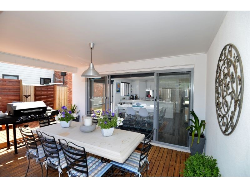 11 Ocean Mist Court, St Leonards VIC 3223