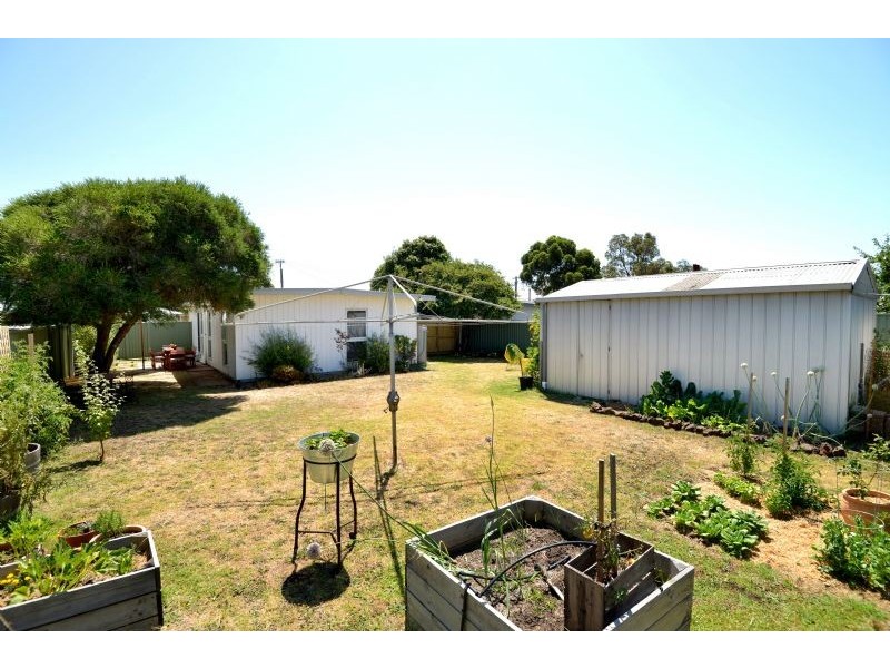 7 Flinders Street, Indented Head VIC 3223