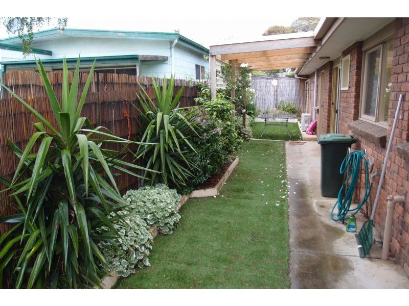 2/97 Fenwick Street, Portarlington VIC 3223