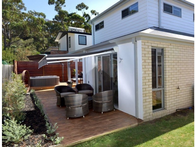 House 11/10 Ord Street, St Leonards VIC 3223