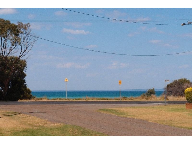 9/4 Dossetor Road, St Leonards VIC 3223