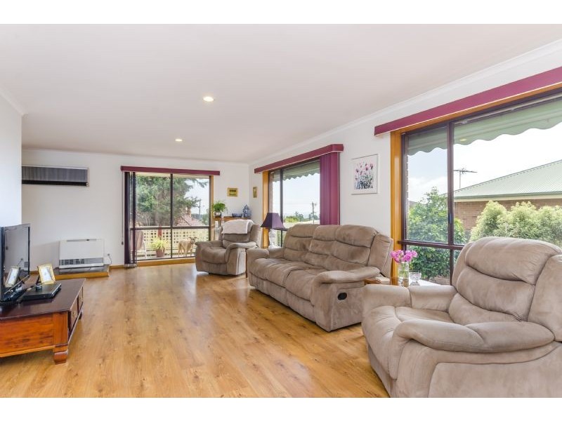 6 Sherwood Crescent, Portarlington VIC 3223