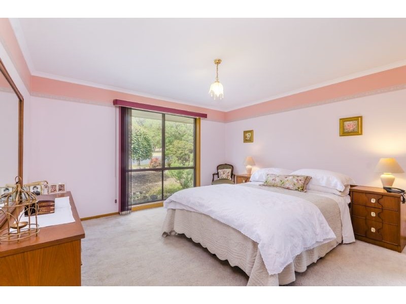 6 Sherwood Crescent, Portarlington VIC 3223