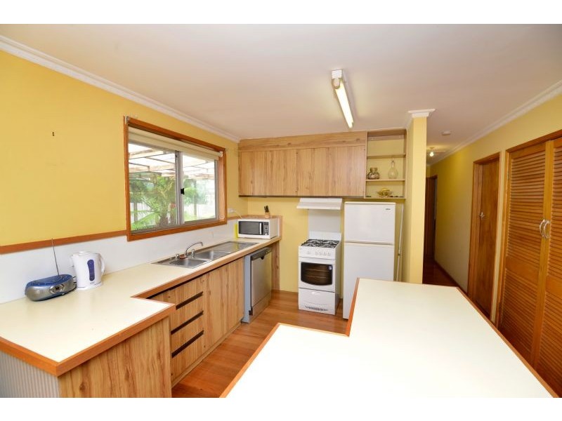 9 Hopetoun Street, St Leonards VIC 3223