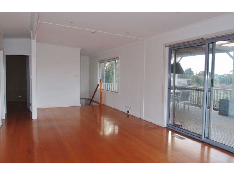 10 Jeffrey Street, Indented Head VIC 3223