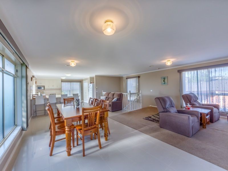 2/2 Grimmer Street, Portarlington VIC 3223