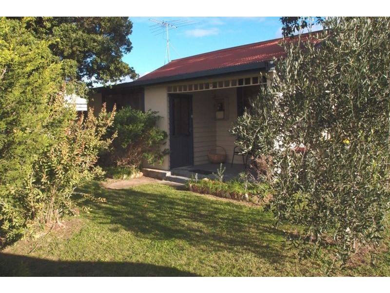 10 Hopetoun Street, St Leonards VIC 3223