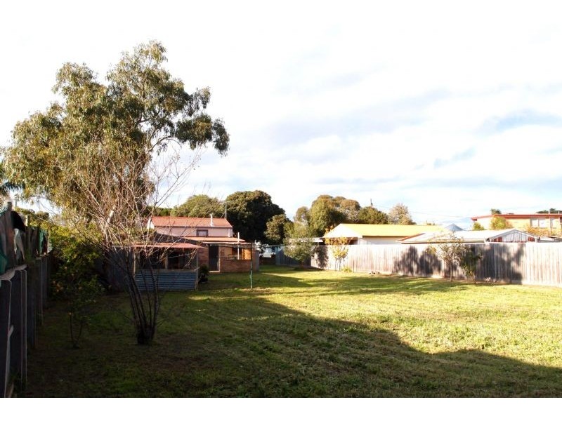 10 Hopetoun Street, St Leonards VIC 3223