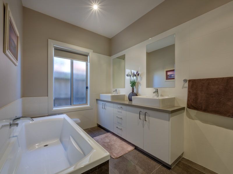 13 Ozone Street, Indented Head VIC 3223