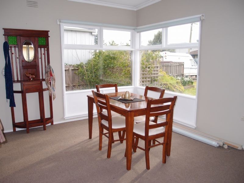 6 Whiting Avenue, Indented Head VIC 3223