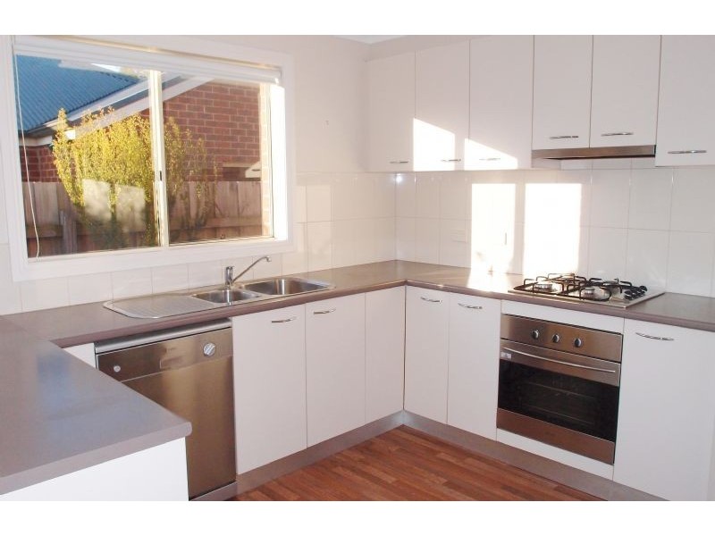 2/43 Willis Street, Portarlington VIC 3223