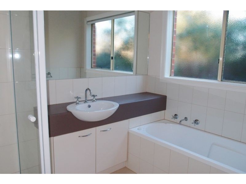 2/43 Willis Street, Portarlington VIC 3223