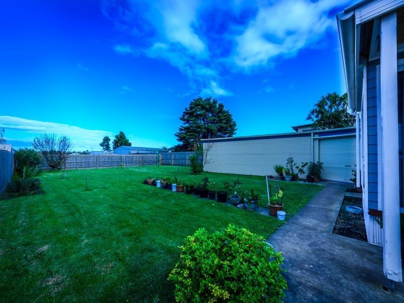 2 Sunset Boulevard, Portarlington VIC 3223