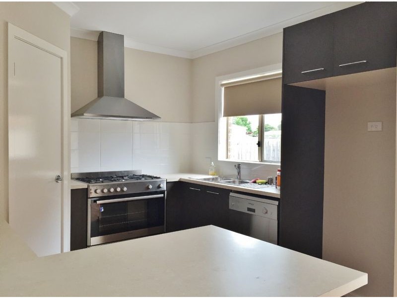26 Coatsworth Avenue, St Leonards VIC 3223