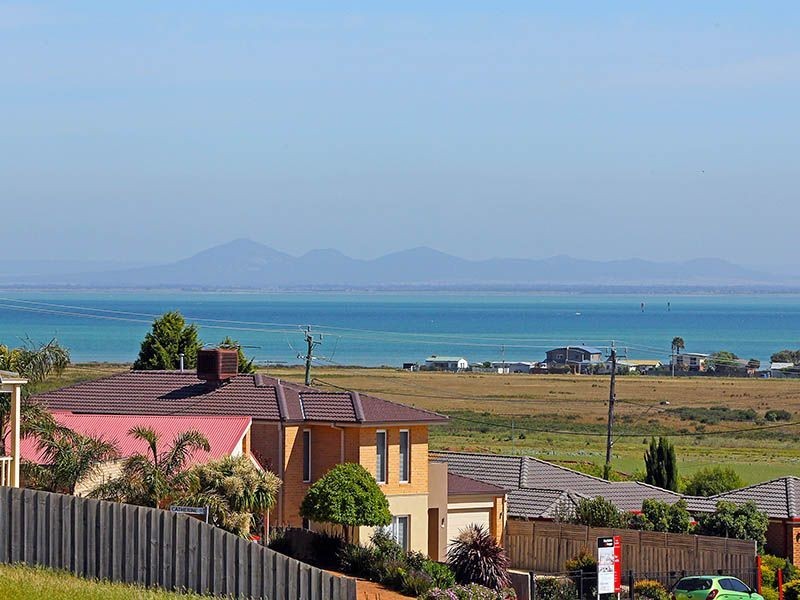 13 Golden Grove, Portarlington VIC 3223